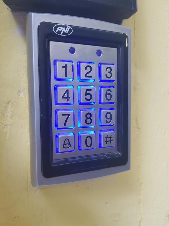 Sleep Inn Hostel بوخارست المظهر الخارجي الصورة