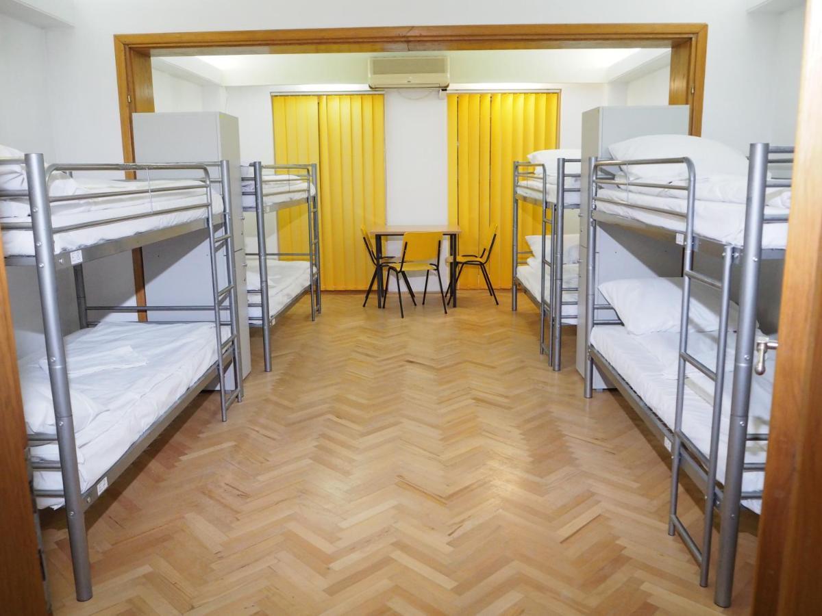 Sleep Inn Hostel بوخارست المظهر الخارجي الصورة