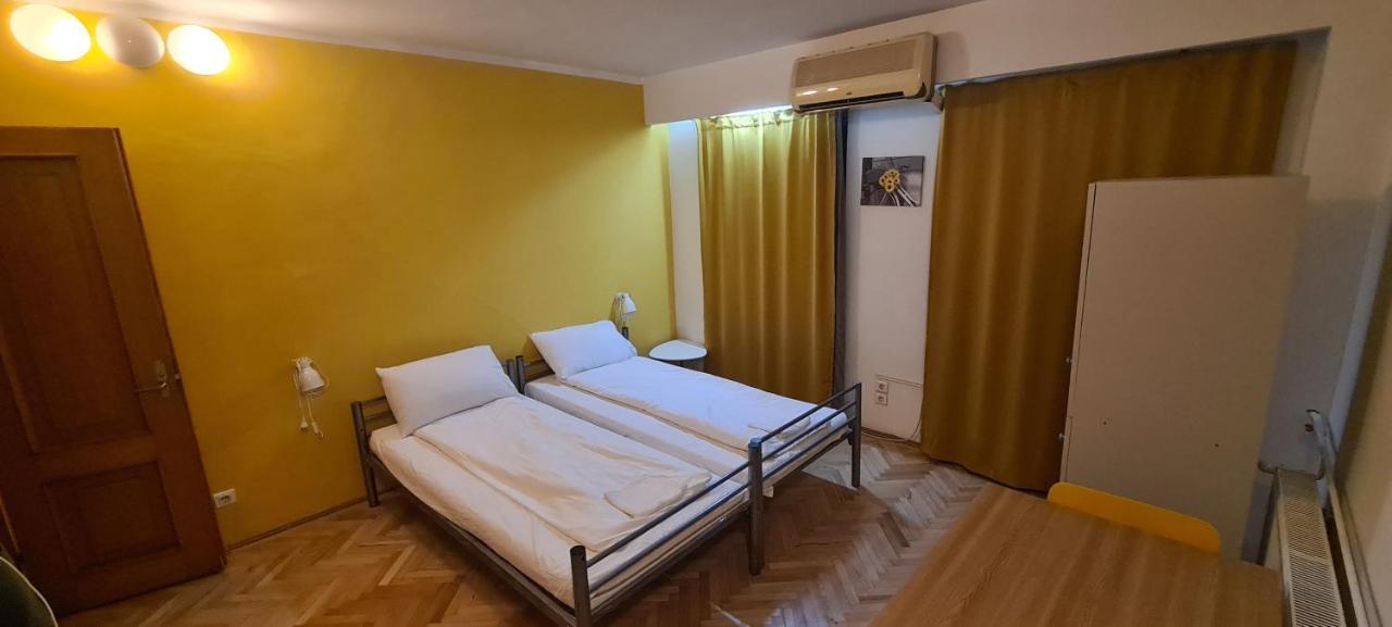 Sleep Inn Hostel بوخارست المظهر الخارجي الصورة