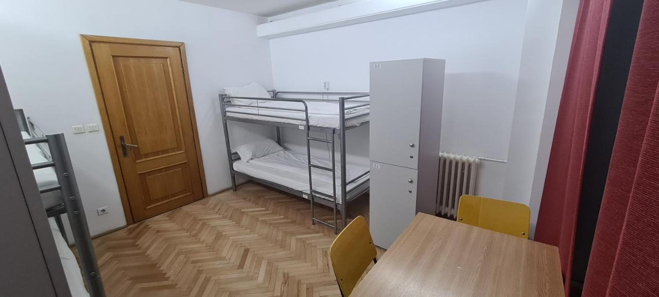 Sleep Inn Hostel بوخارست المظهر الخارجي الصورة